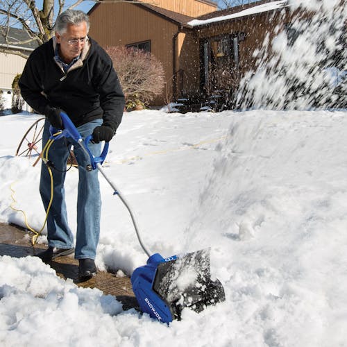 Snow joe 2025 battery operated shovel