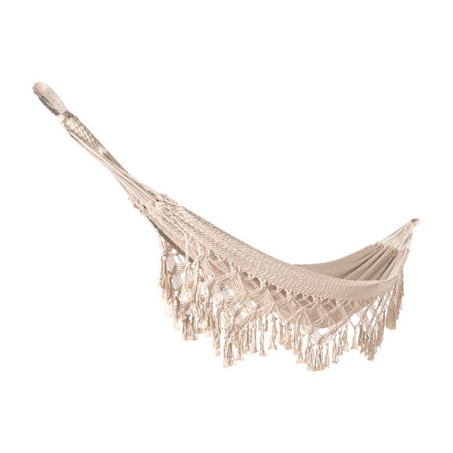 Bliss Hammocks 40-inch Wide Brazilian Style Rope Hammock with fringe.