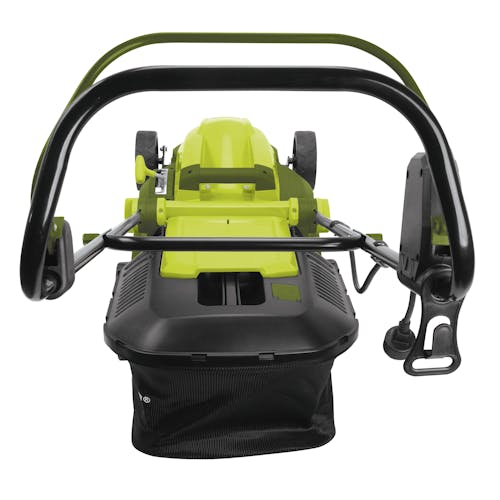 point of view using MJ402E electric lawn mower