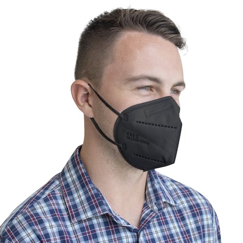 Man wearing the black KN95 Protective Face Mask.