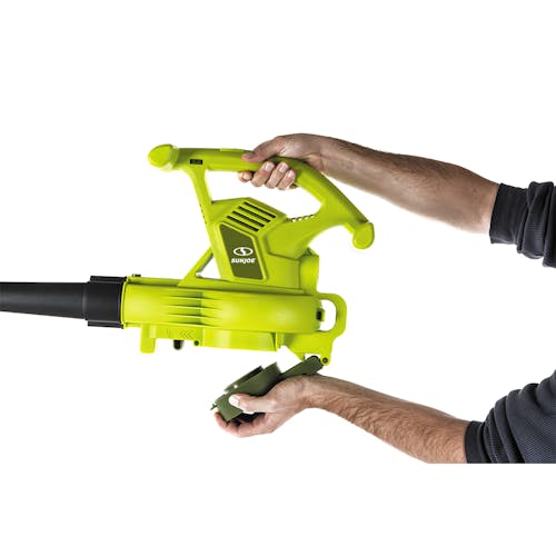 This 3-in-1 lawn tool for mulching and blowing leaves 'can't be beat