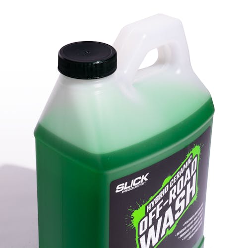 slick products off road wash and wax cap and pouring spout
