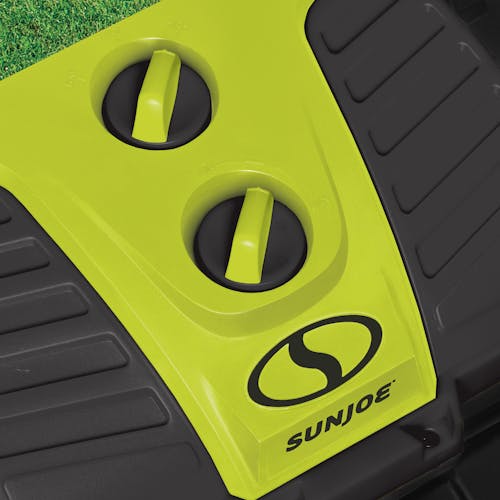 Close-up of the adjustment dials on the Sun Joe 14.5-amp 2200 PSI Electric Pressure Washer.