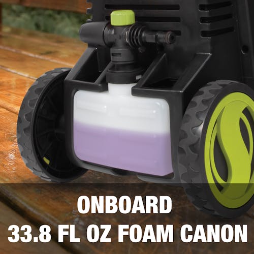 Onboard 33.8 fluid ounce foam cannon.